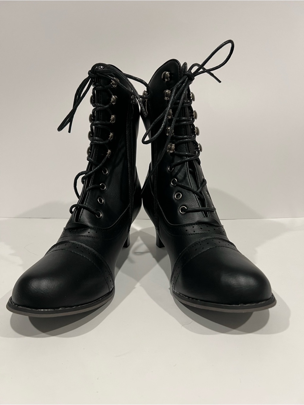 Women's Black Lace-Up Heeled Ankle Boots